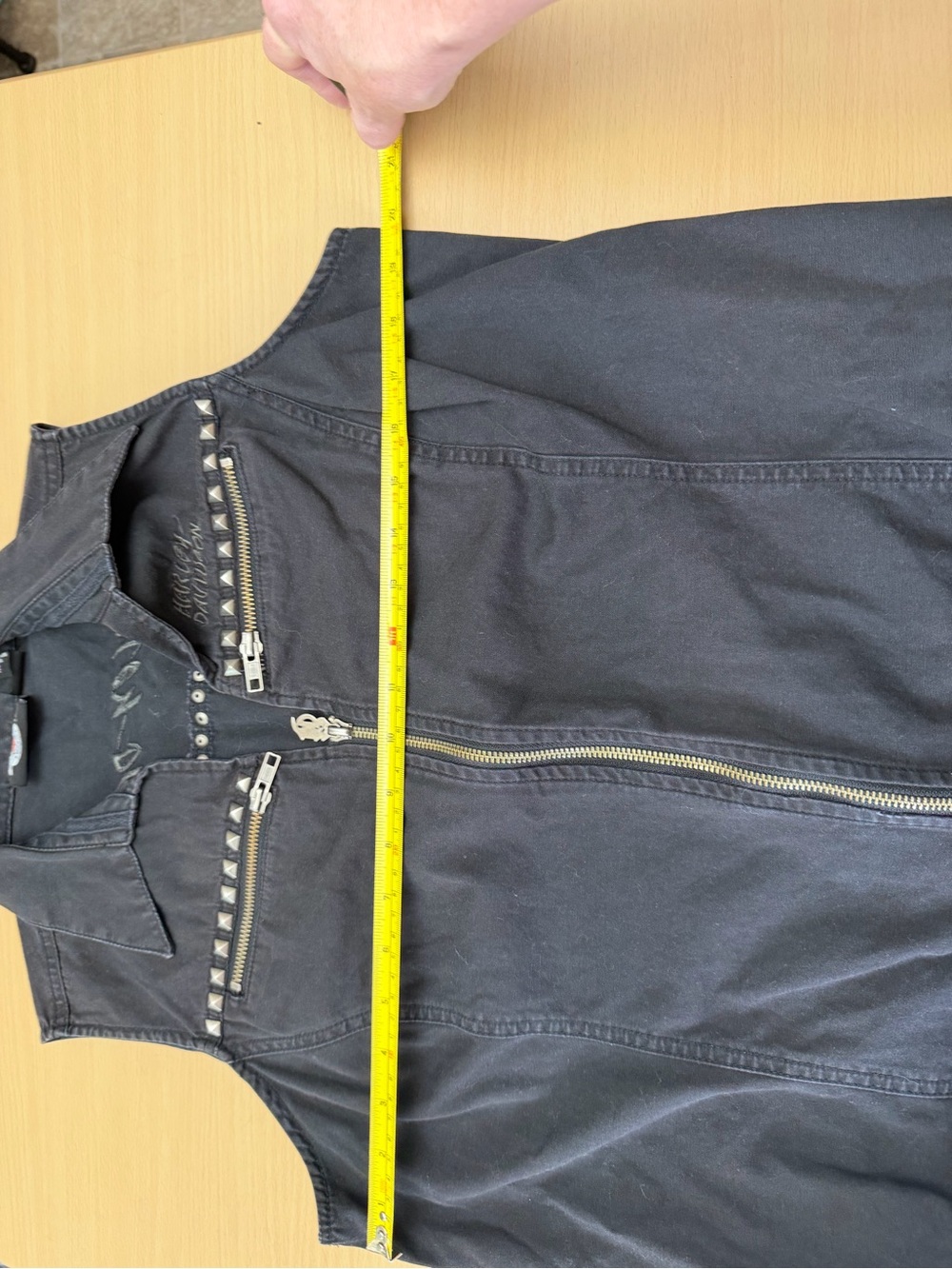 Harley-Davidson Black Sleeveless Zip Front Studded Collar Vest - Picture 6 of 6